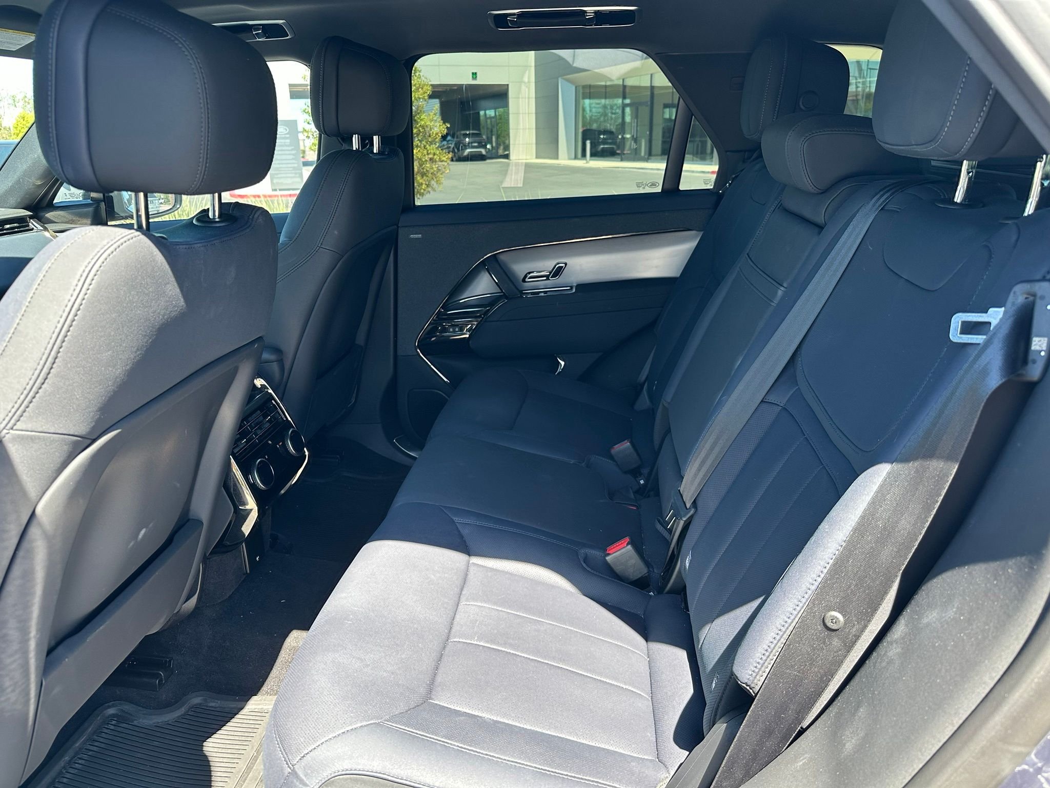 Used 2024 Varesine Blue Metallic Land Rover Dynamic SE image 6