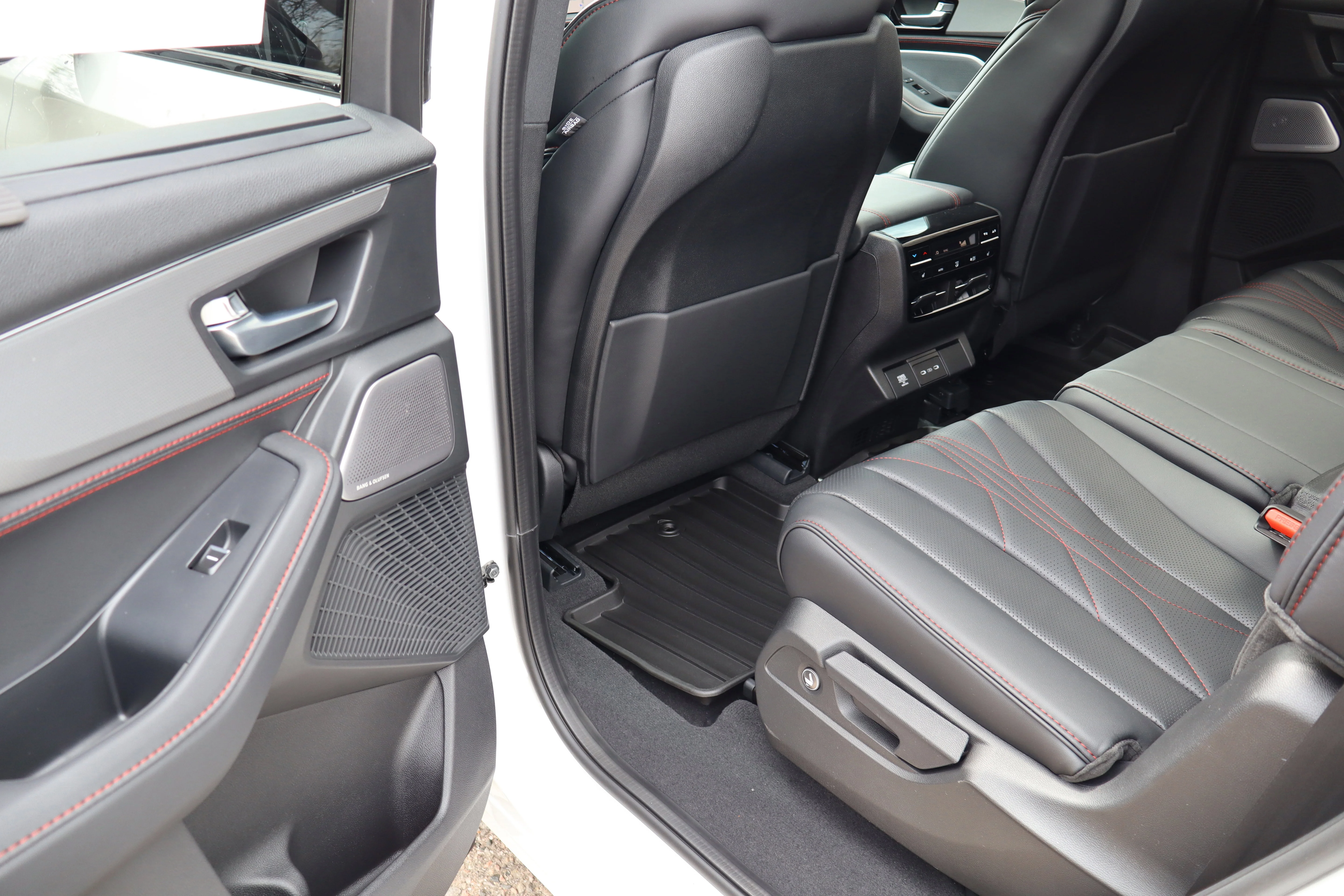 New 2026 Platinum White Pearl Acura w/A-Spec Advance Package image 27