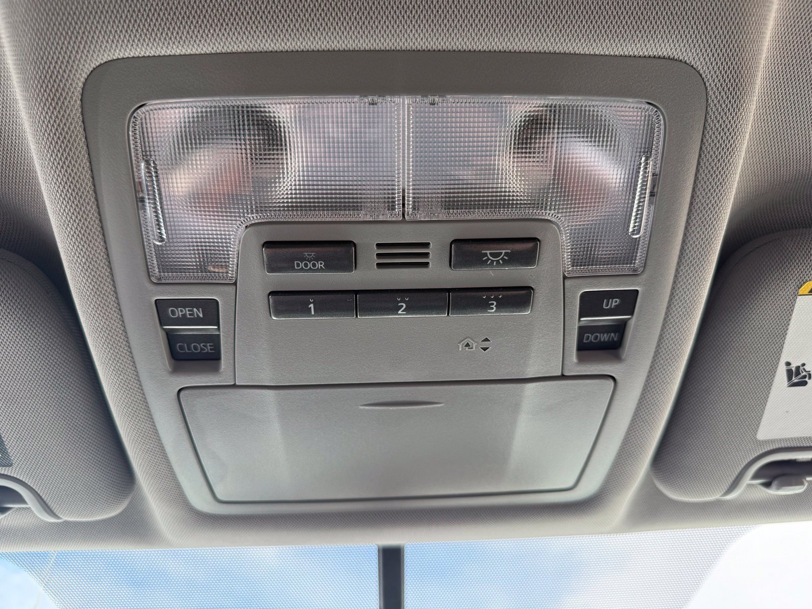 2014 Toyota Highlander XLE - Photo 21