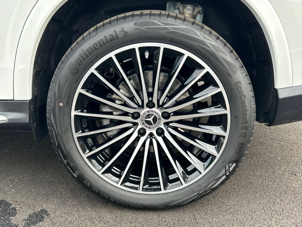 New 2026 Polar White Mercedes-Benz GLC 300 image 34