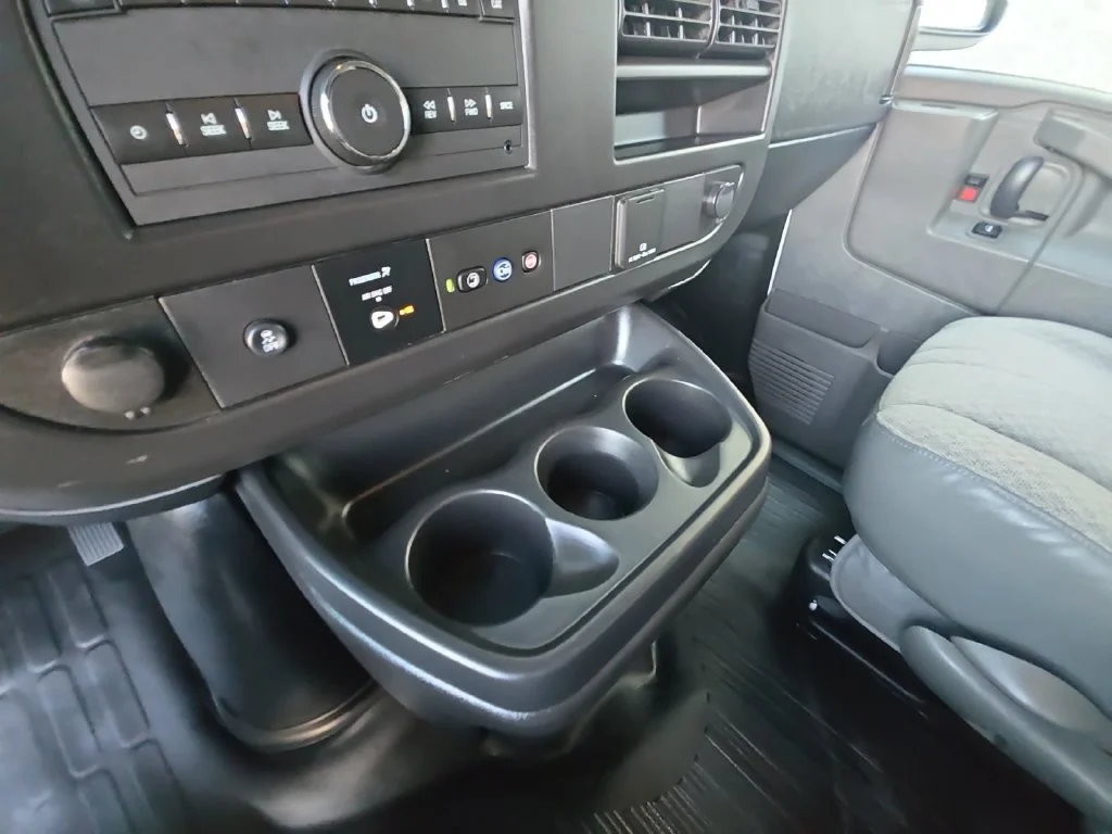 2023 Chevrolet Express Passenger LS - Photo 26