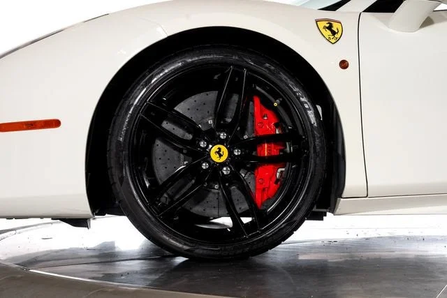 Certified Used 2016 Bianco Avus Ferrari  image 17
