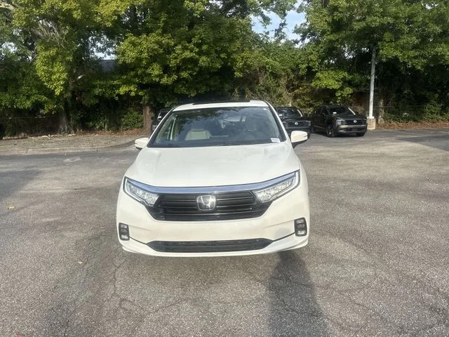 Used 2022 White Honda EX-L image 2
