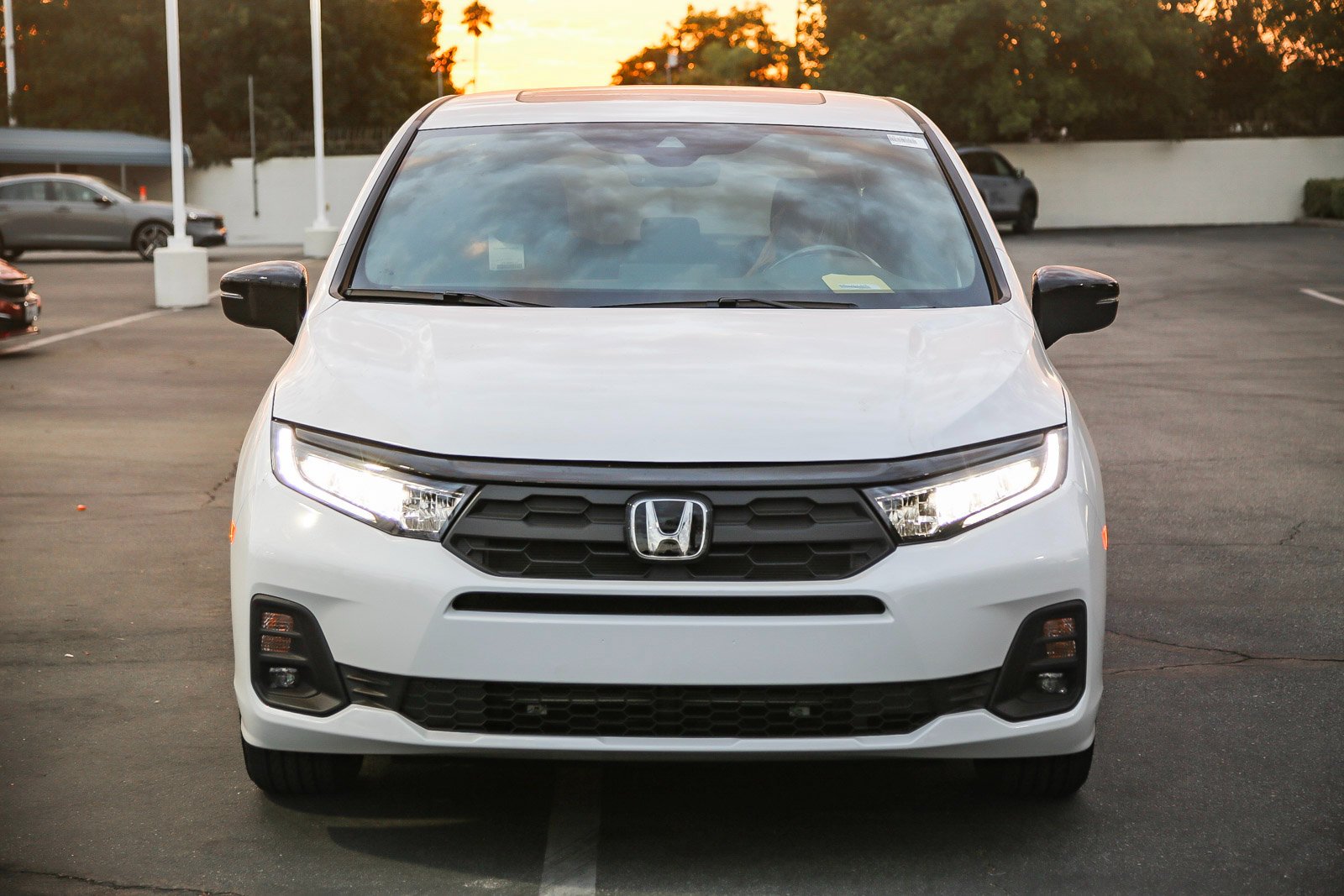 New 2026 Platinum White Pearl Honda Sport-L Auto image 2