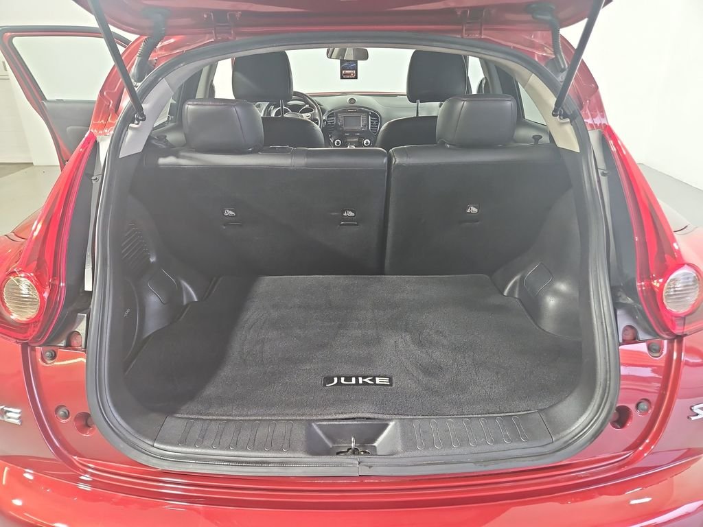 Used 2013 Red Nissan SL image 24