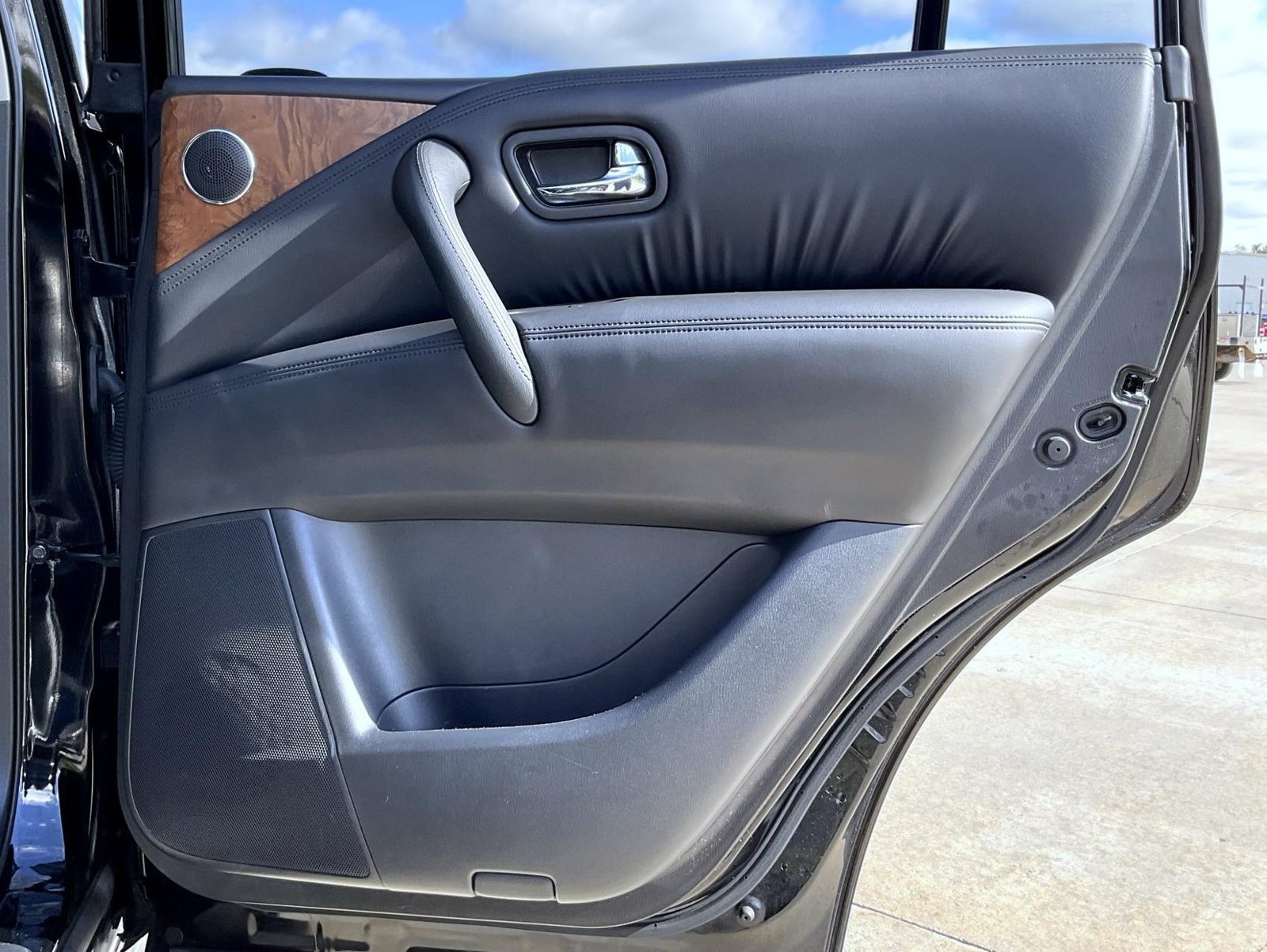 2022 Nissan Armada SL - Photo 21