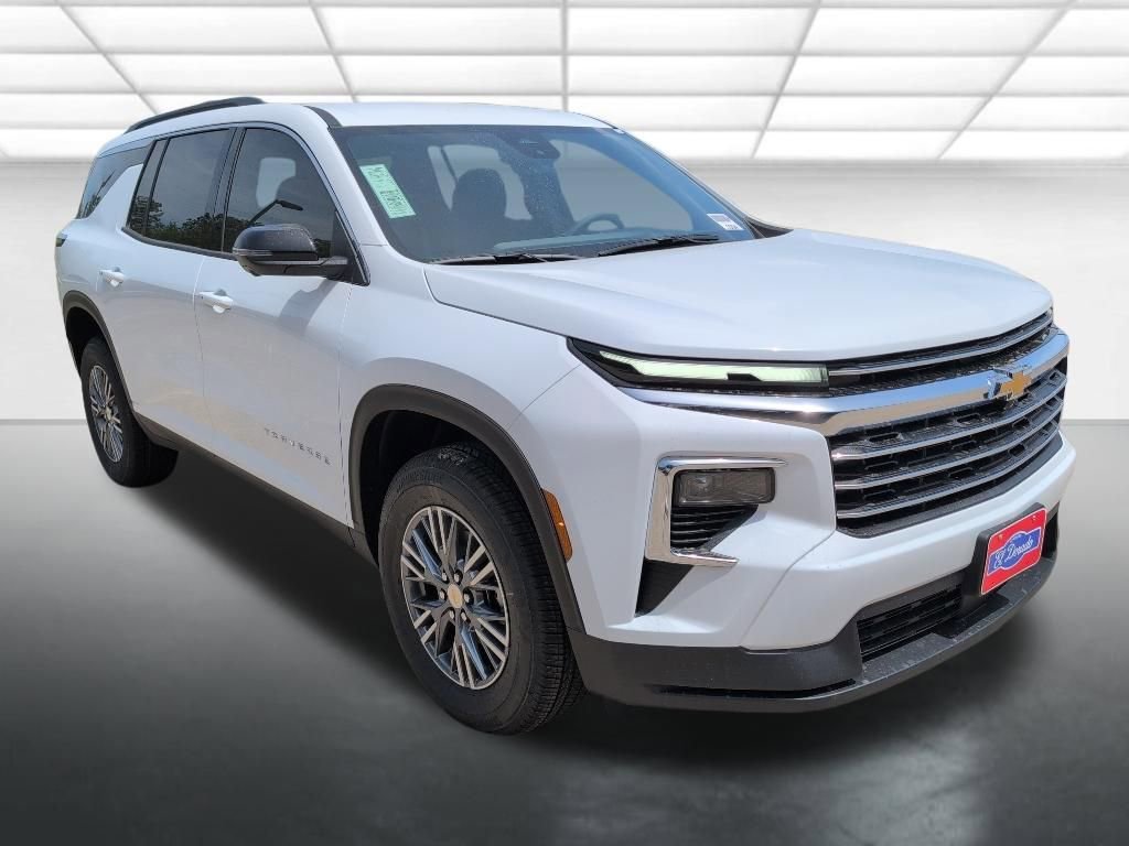 2026 Chevrolet Traverse FWD LT's photo