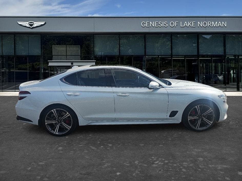 Used 2025 Uyuni White Genesis 2.5T SPORT PRESTIGE image 4