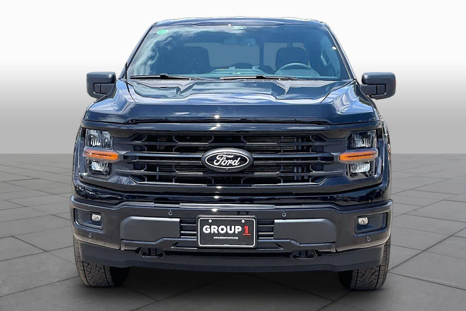 New 2026 Agate Black Metallic Ford XLT image 3