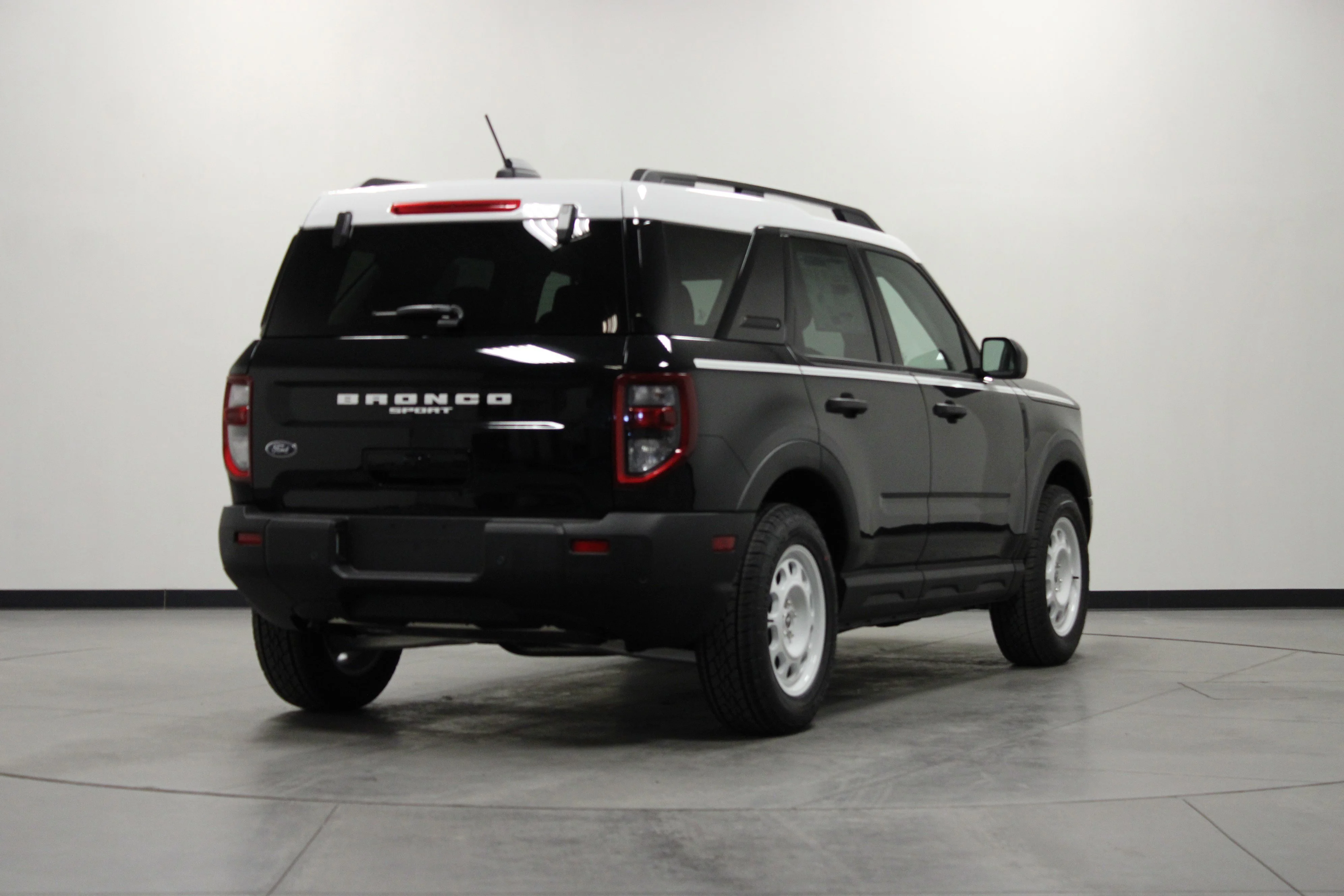 New 2025 Shadow Black Ford Heritage image 4