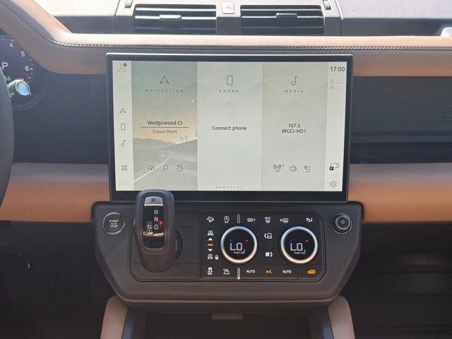 New 2026 Woolstone Green Land Rover X-Dynamic SE image 26