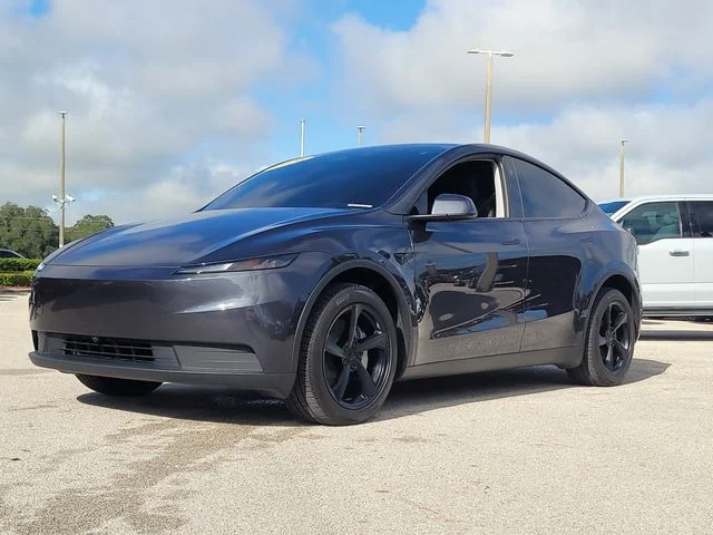 Used 2026  Tesla Long Range image 31