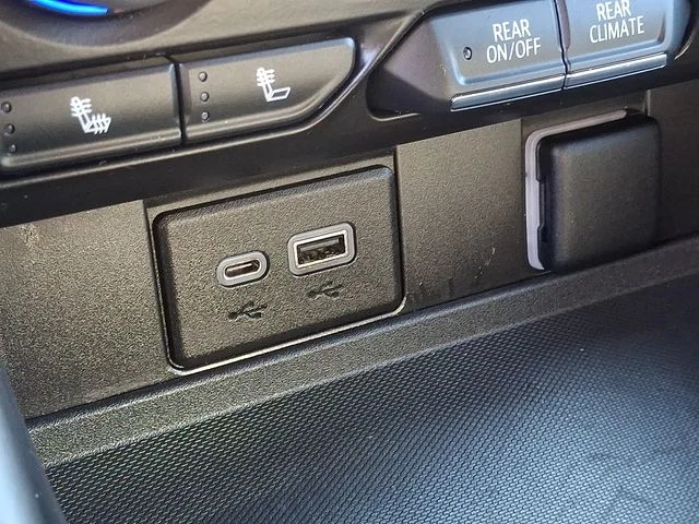 Used 2022 Blue Chevrolet LT image 23