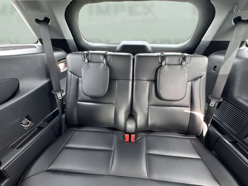 Used 2021 White Ford Limited image 14