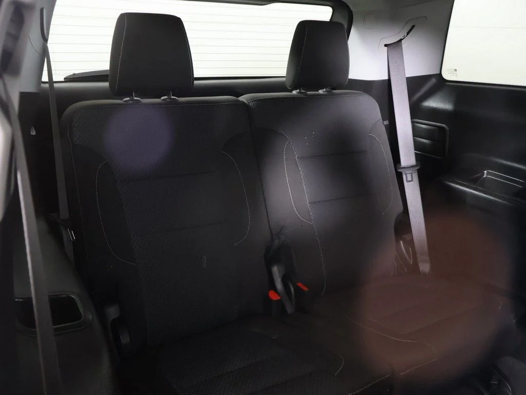 Used 2023 Black GMC SLE image 37