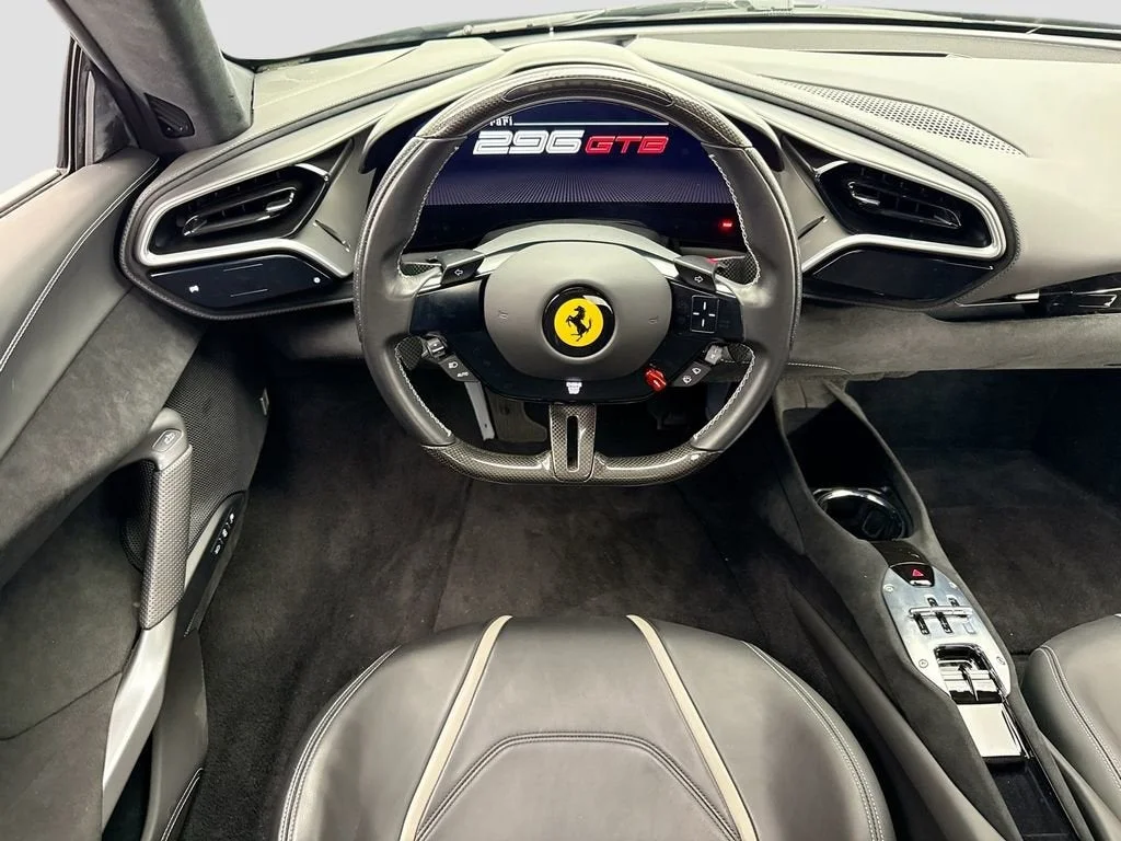 Used 2022 Grigio Scuro Ferrari  image 11