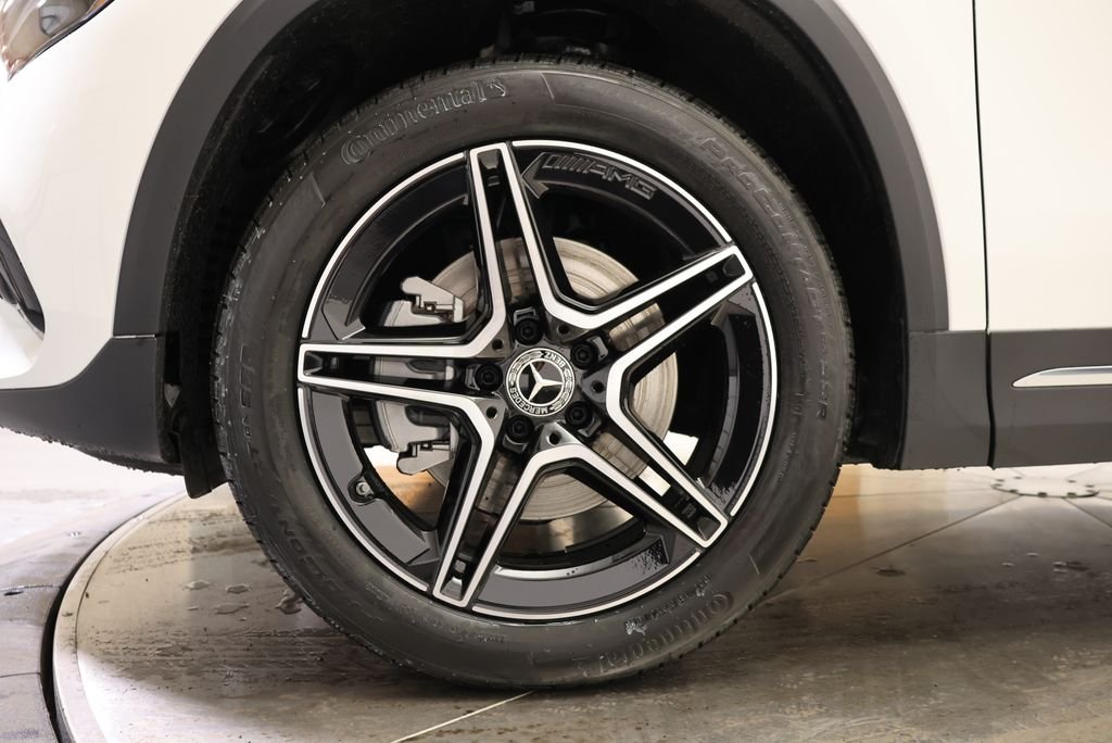 Certified Used 2026 Polar White Mercedes-Benz GLA 250 image 11