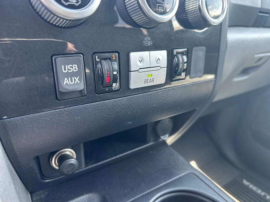 Used 2017 Black Toyota Platinum image 30