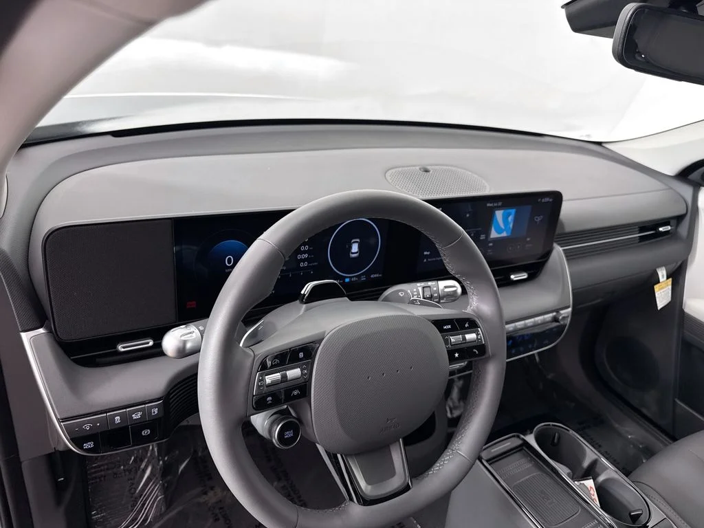 Used 2025 Blue Hyundai SEL image 9