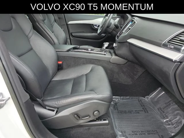 2022 Volvo XC90 Momentum - Photo 10