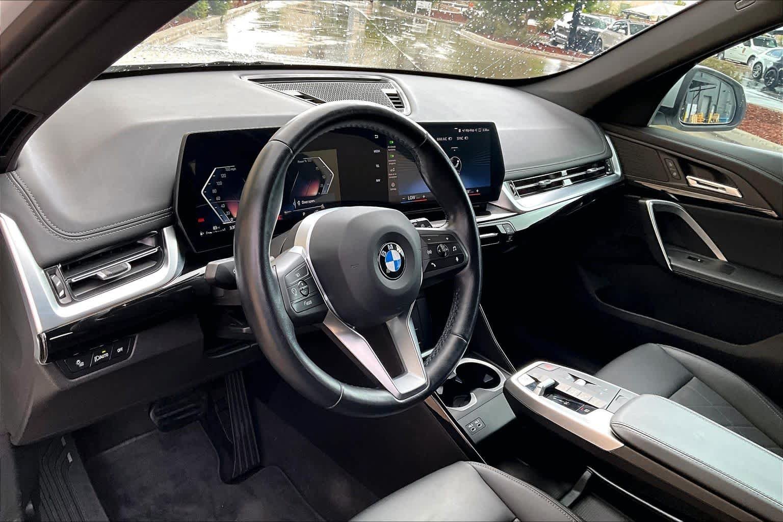 Used 2023 Alpine White BMW xDrive28i image 4