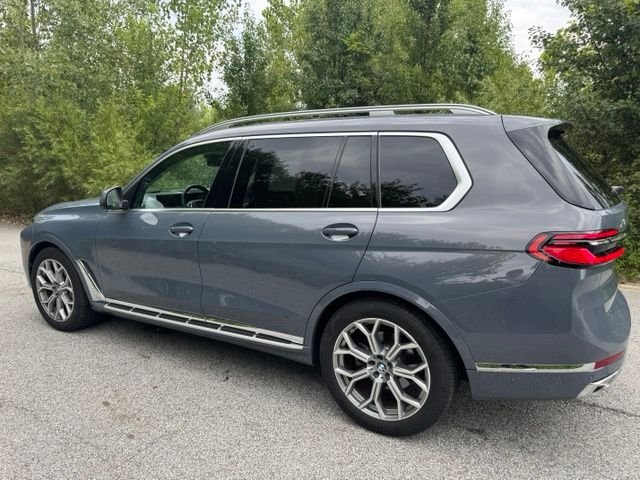 Used 2025 Copper Metallic BMW xDrive40i image 7