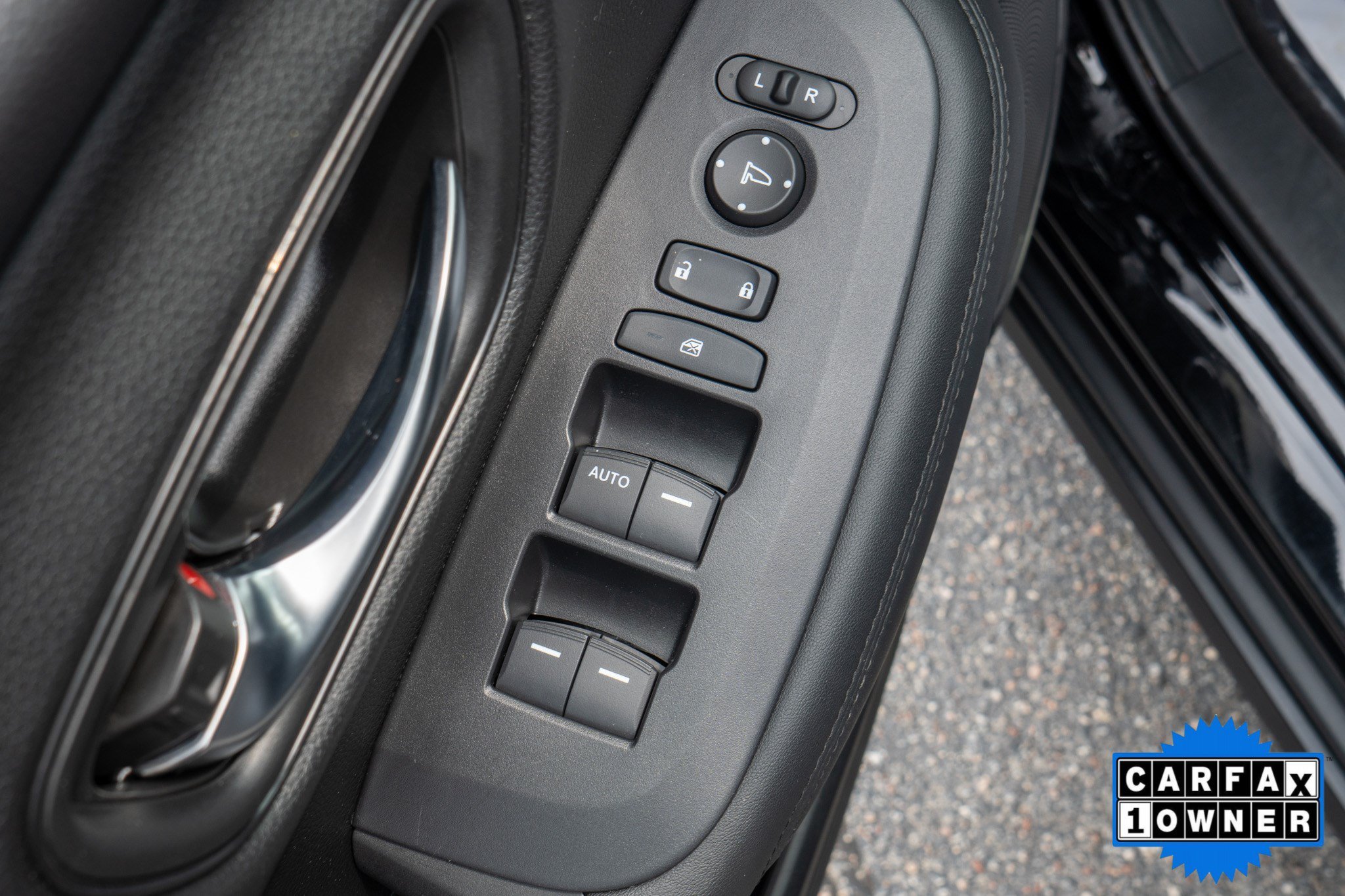 Used 2023 Black Honda LX image 13