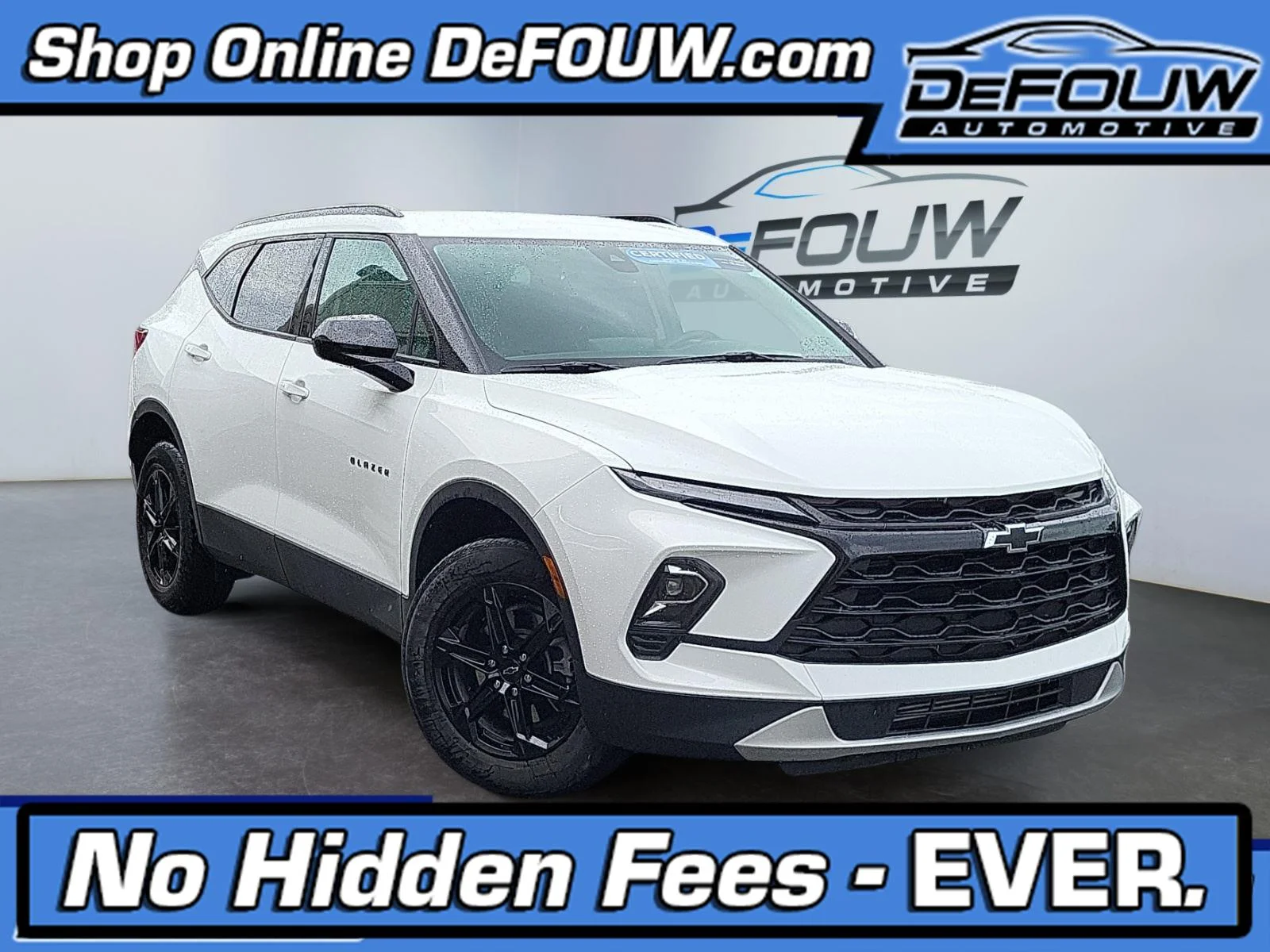 Used 2024 Summit White Chevrolet LT image 1