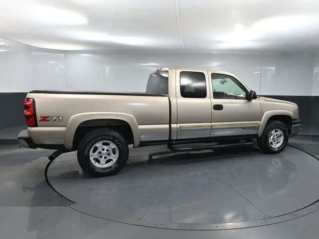 Used 2004 Beige Chevrolet Z71 image 4