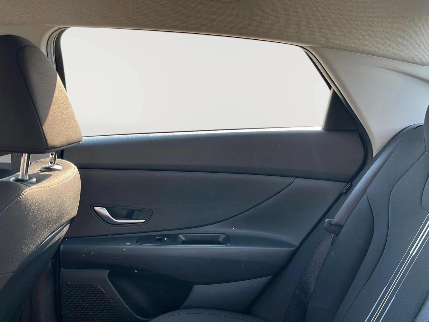 Certified Used 2024 Intense Blue Hyundai SEL image 10
