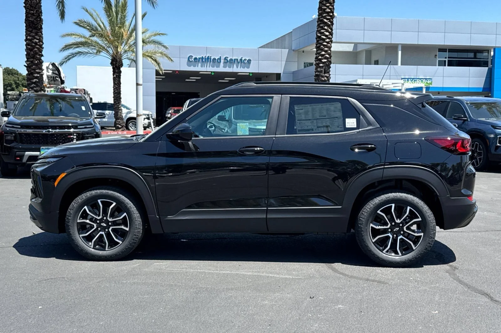 New 2026 Mosaic Black Metallic Chevrolet ACTIV image 6