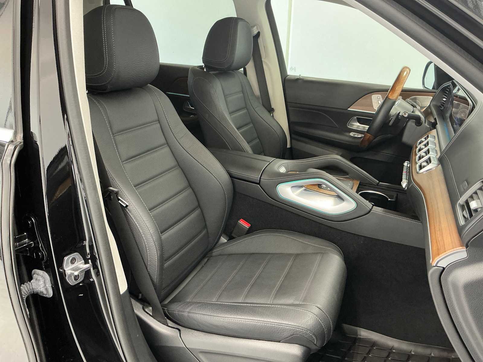 Certified Used 2023 Obsidian Black Metallic Mercedes-Benz GLS 450 image 20