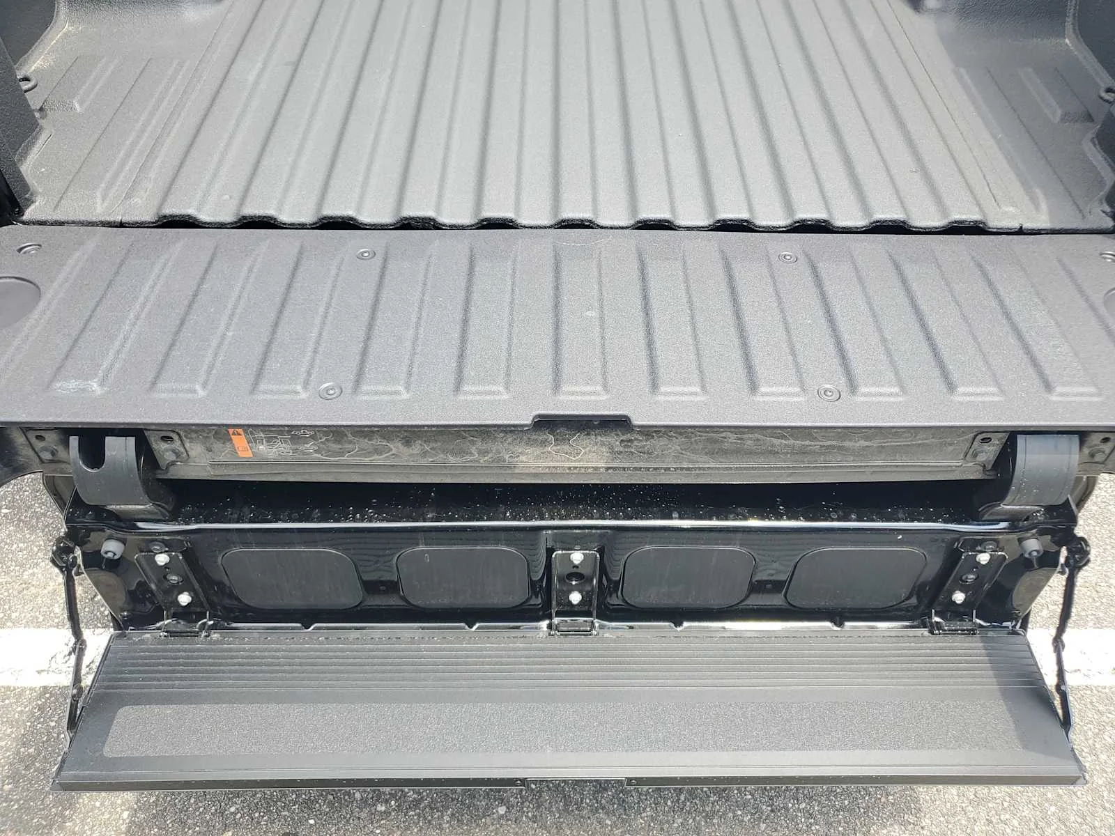 New 2026 Onyx Black GMC SLT image 32