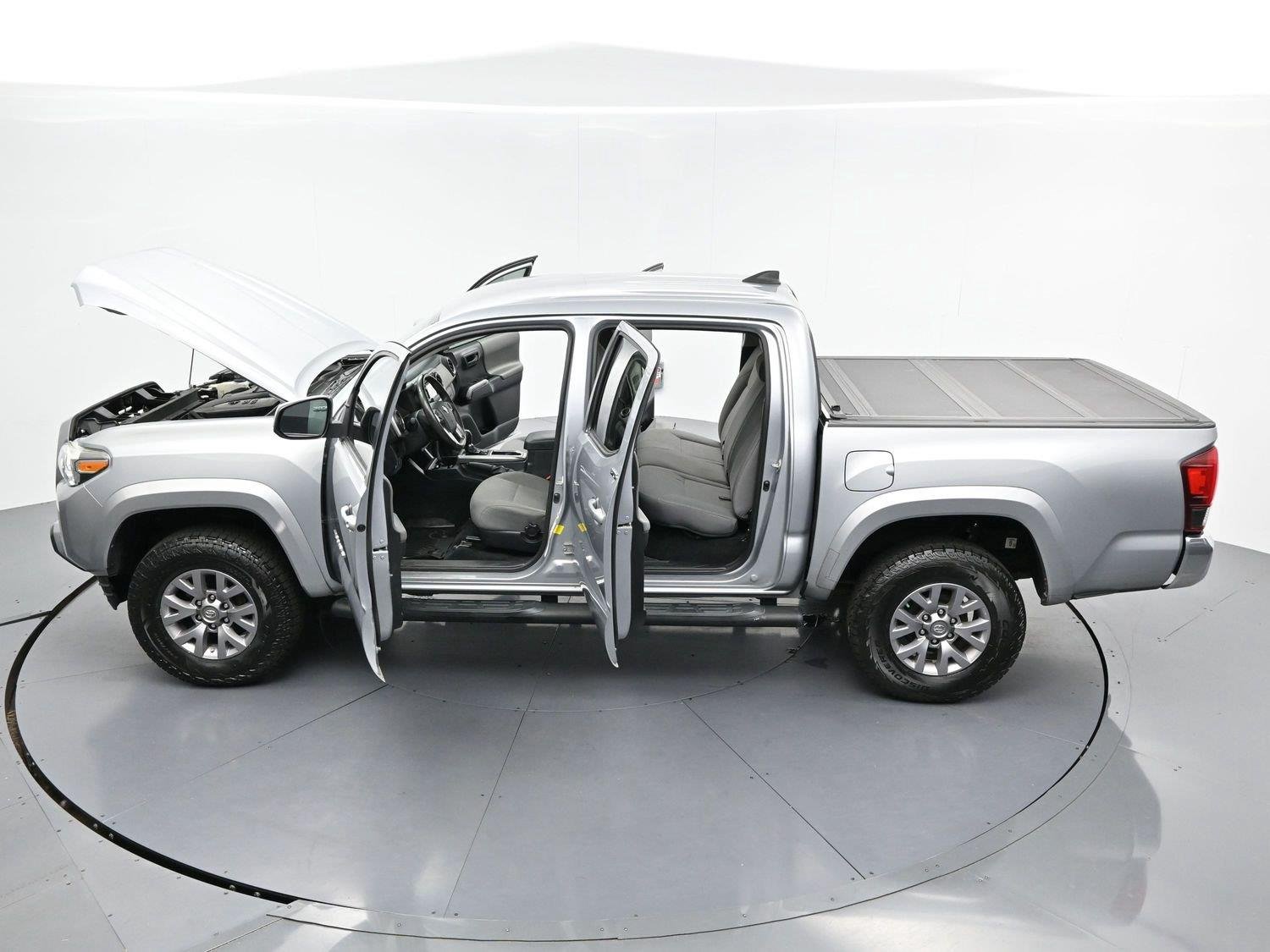 Used 2019 Silver Sky Metallic Toyota SR image 34