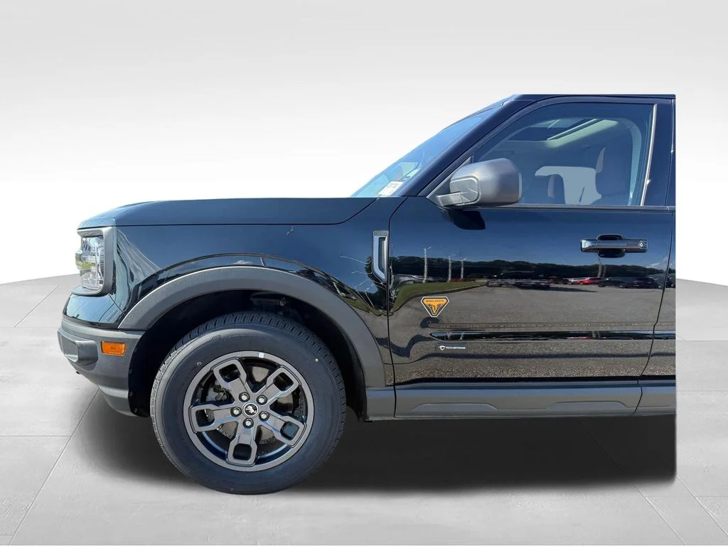 Used 2022 Black Ford Badlands image 24