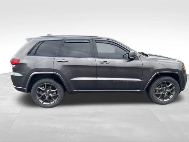 Used 2021 Gray Jeep Limited image 5