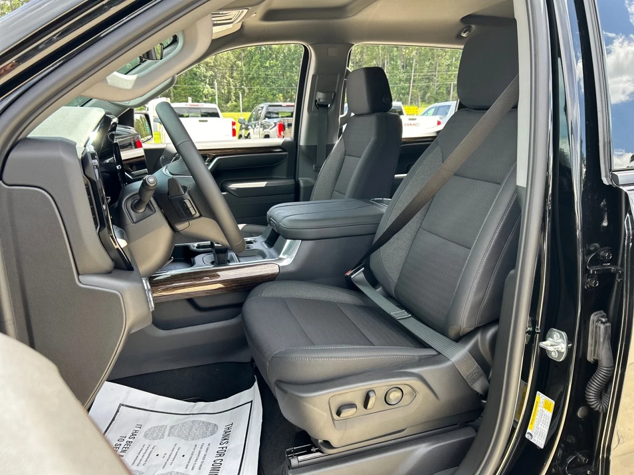 New 2026 Onyx Black GMC Elevation image 18