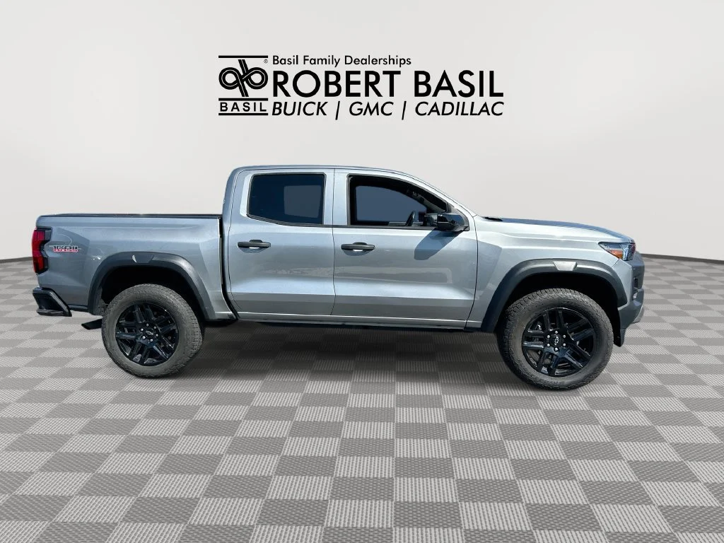 Used 2024 Sterling Gray Metallic Chevrolet Trail Boss image 9