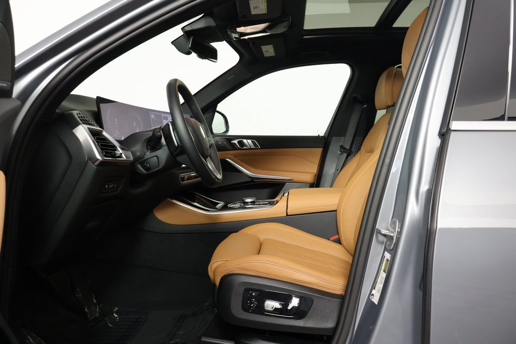 Certified Used 2026 Skyscraper Grey Metallic BMW sDrive40i image 10