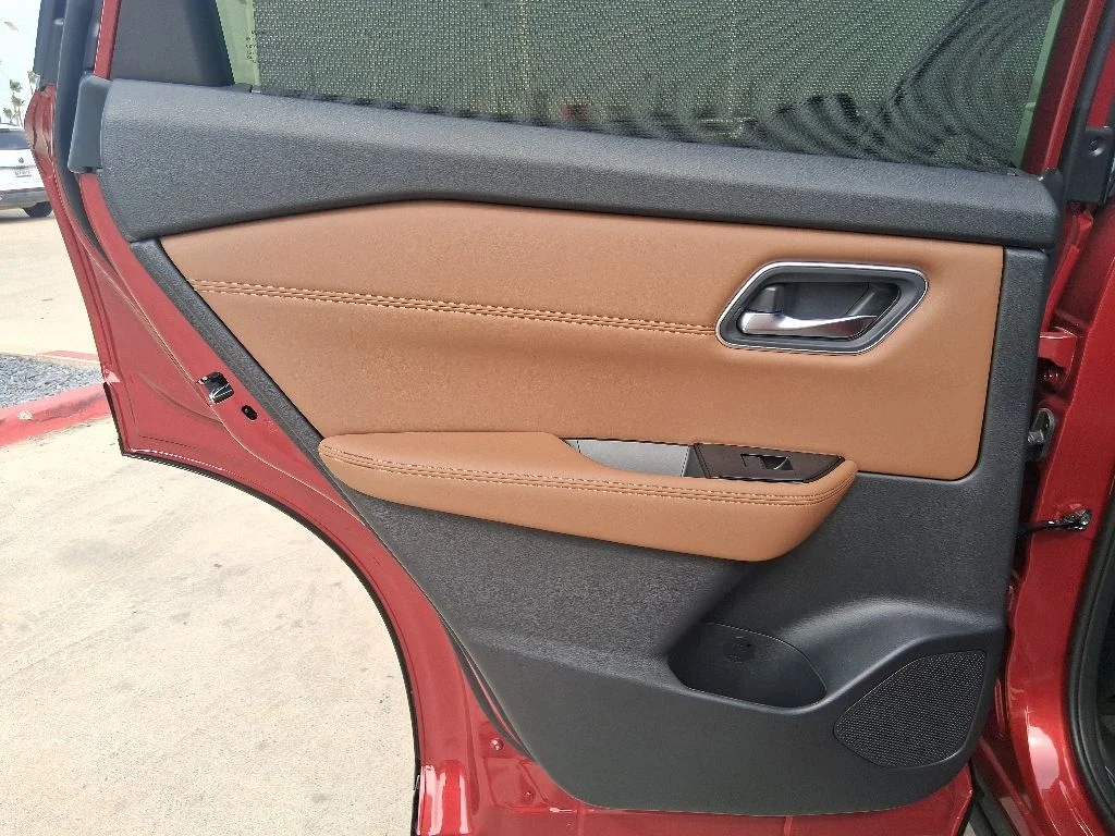 New 2026 Scarlet Ember Tintcoat Nissan Platinum image 29