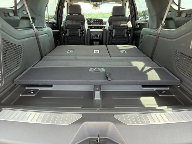 2026 Chevrolet Suburban High Country - Photo 42
