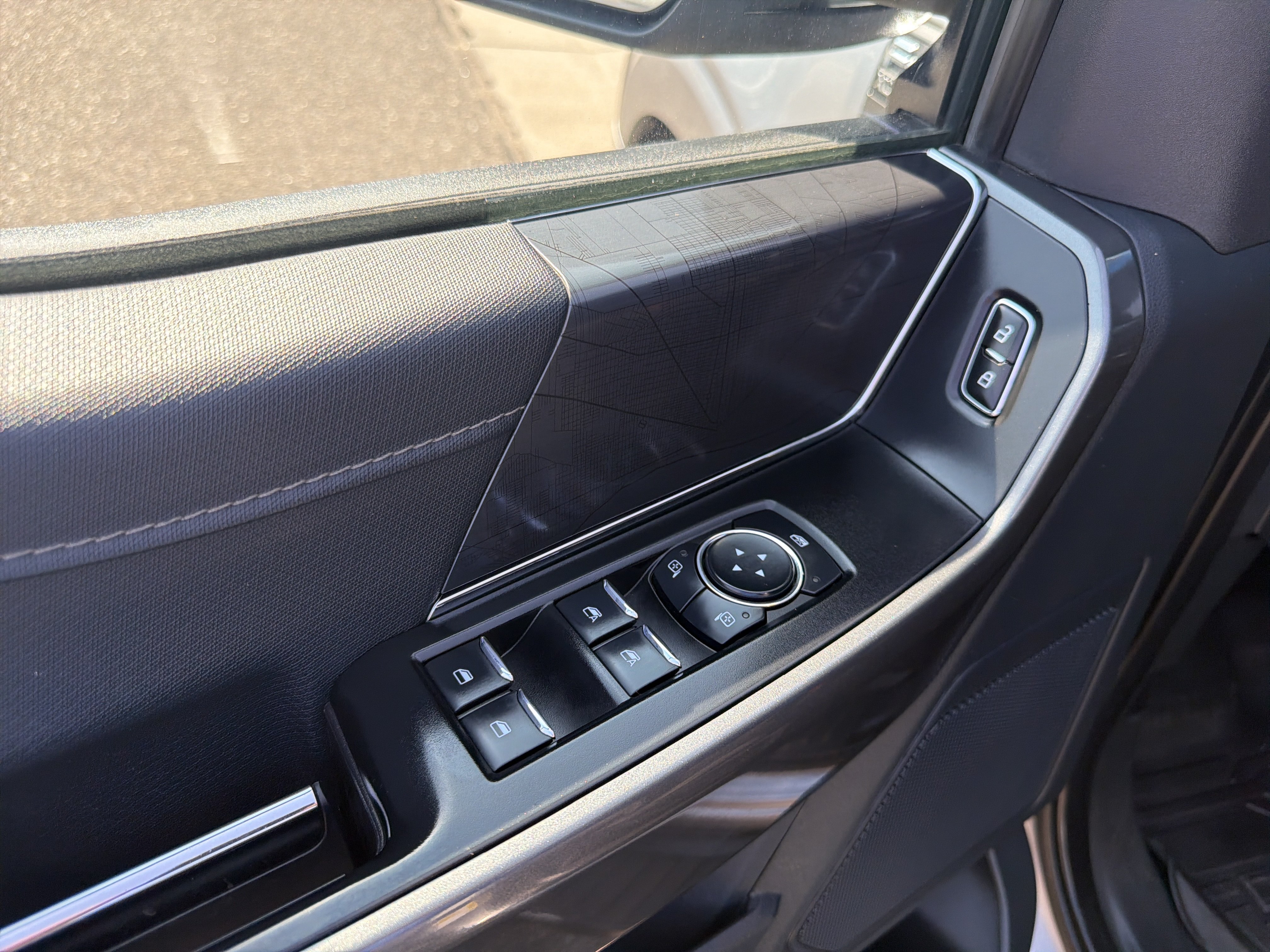 Used 2023 Silver Ford XL image 12