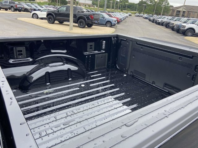 New 2026 Agate Black Metallic Ford King Ranch image 29