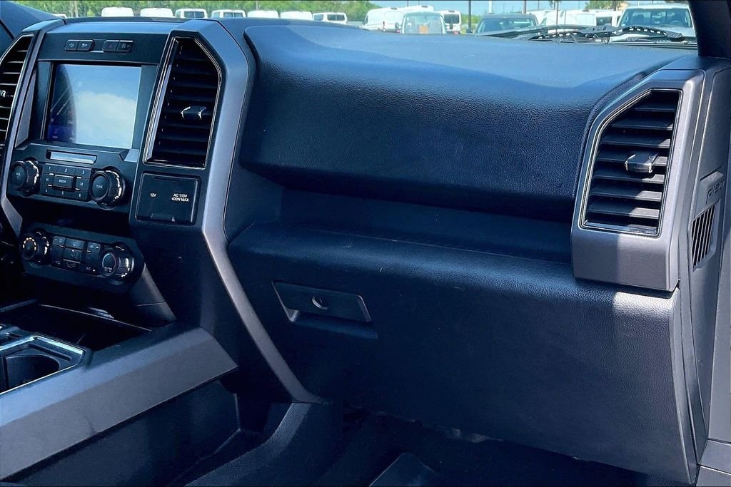Used 2020 Oxford White Ford XLT image 23