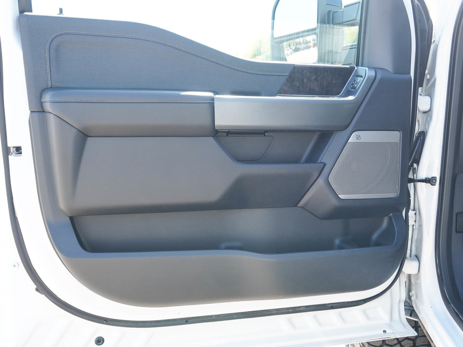 Used 2025 White Ford  image 19