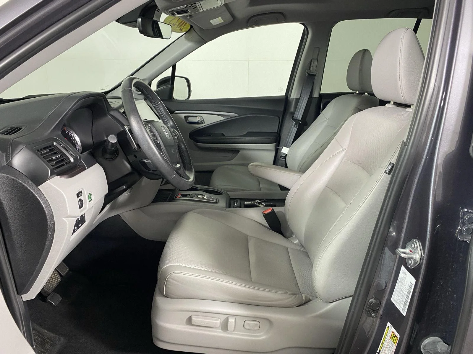 Used 2023 Modern Steel Metallic Honda RTL-E image 11