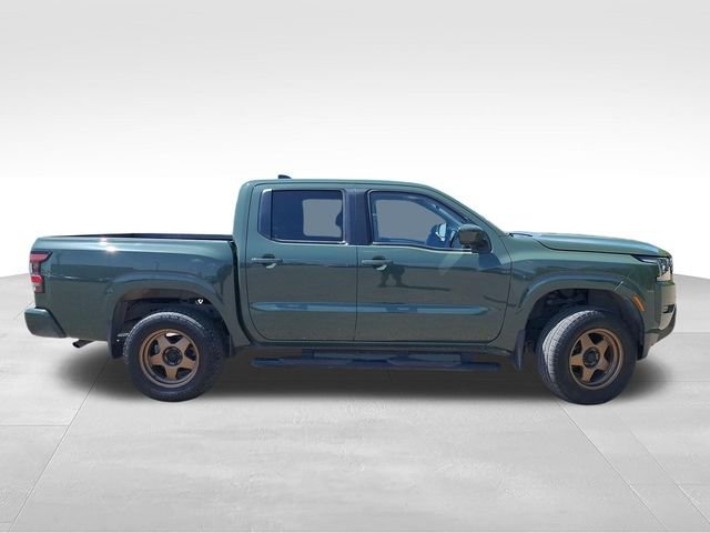 Used 2022 Green Nissan SV image 5