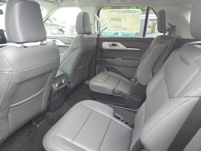 New 2026 Star White Metallic Tri-Coat Ford Active image 38