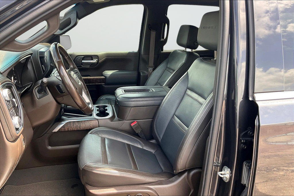 Used 2020 Black GMC Denali image 9