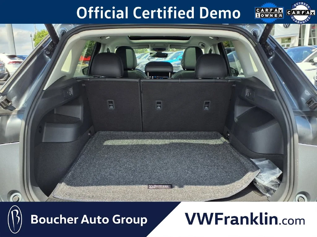 Certified Used 2026 Platinum Gray Volkswagen SE image 9